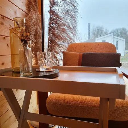 307 - Tiny Elbhouse Holiday home