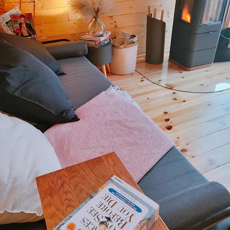 307 - Tiny Elbhouse Holiday home *